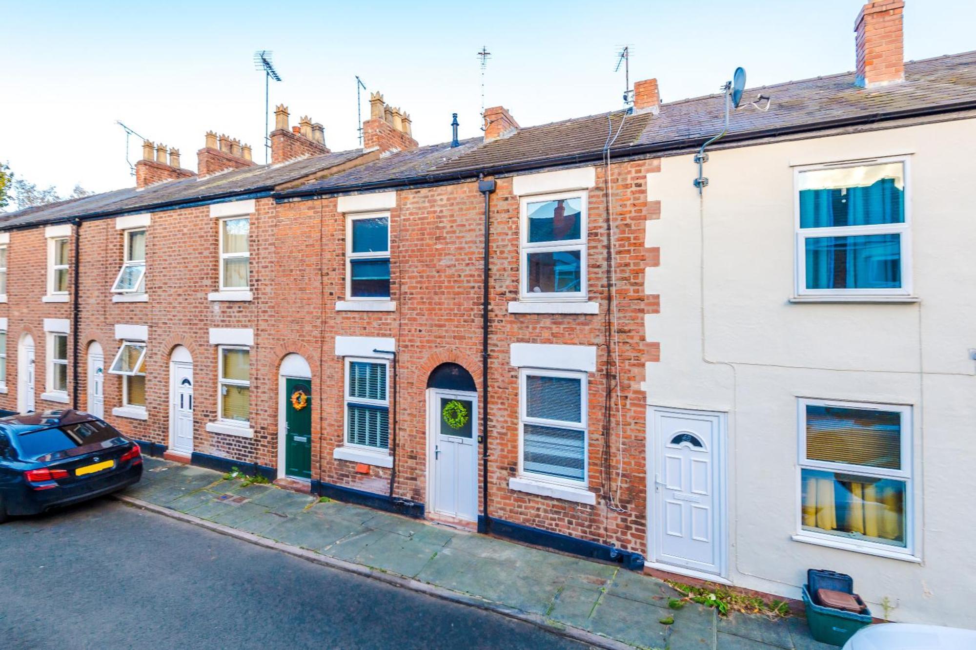New! Spacious 2-Bed Home In Chester City-Centre By 53 Degrees Property, Ideal For Couples & Small Groups, Great Location - Sleeps 5 Buitenkant foto