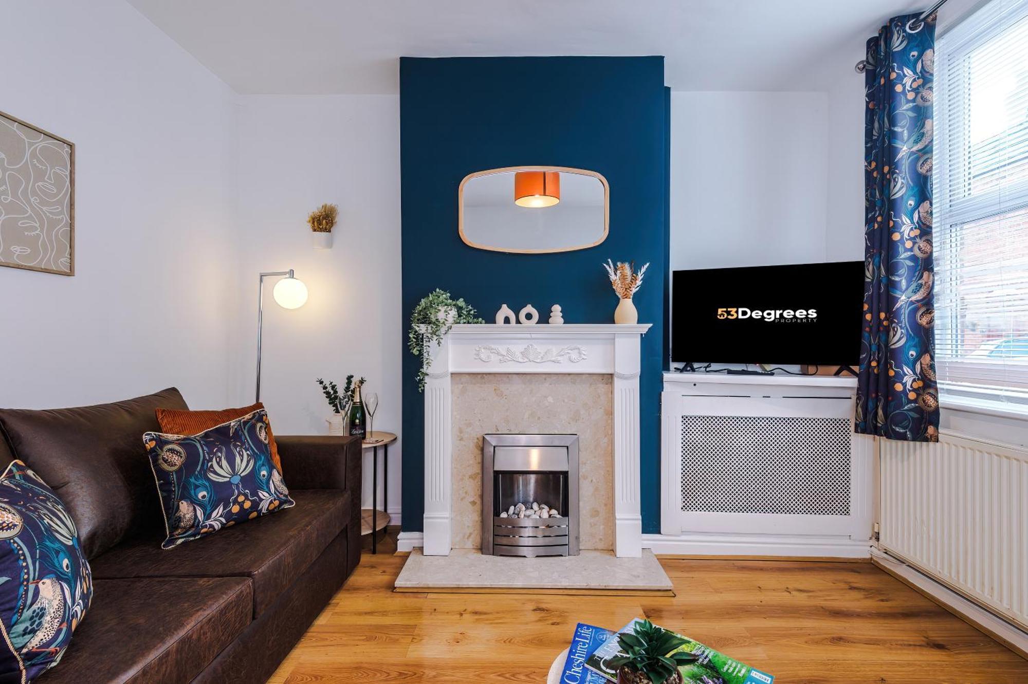 New! Spacious 2-Bed Home In Chester City-Centre By 53 Degrees Property, Ideal For Couples & Small Groups, Great Location - Sleeps 5 Buitenkant foto